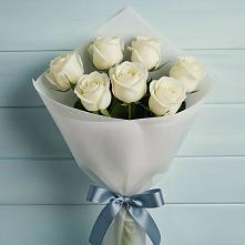 Букет 7 Белых роз Эдлесс Лав в Воздвиженской