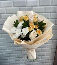 Букет цветочный вальс в Воздвиженской Букет цветов из:  Розы и Хризантемы в Воздвиженской