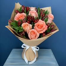 Букет Сплетённые любовью в Воздвиженской Букет цветов из:  Розы и Альстромерии в Воздвиженской