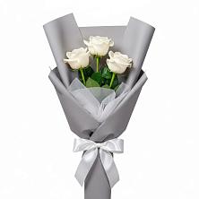 Букет 3 белые розы в Воздвиженской Букет 3 белые розы в Воздвиженской