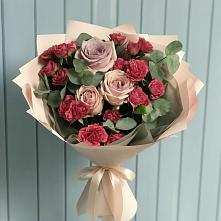 Букет цветов из:  Гвоздики и Розы в Воздвиженской