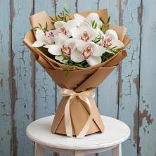 Букет Белые орхидеи в Воздвиженской Букет цветов из:  Орхидеи и Розы в Воздвиженской
